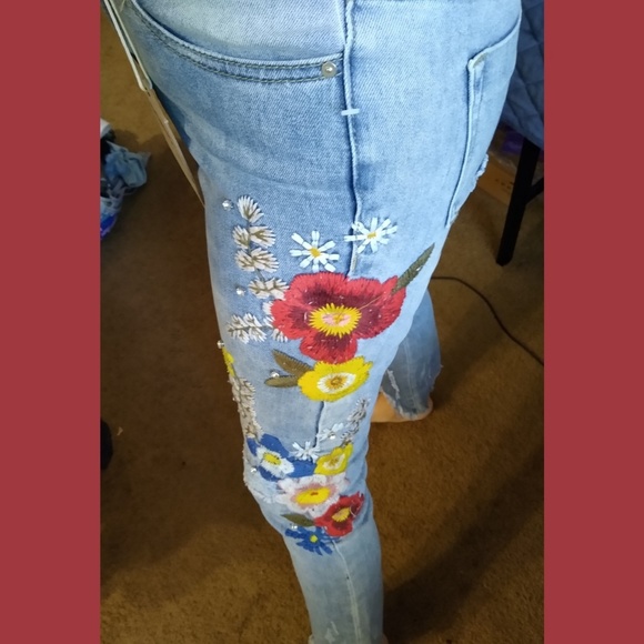 Rock & Indigo Embellished Jeans!! Sz 8/28!! - Picture 2 of 8